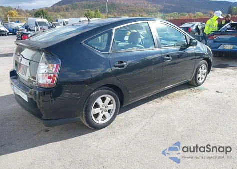 2005 Toyota Prius z USA, uszkodzony, nr VIN JTDKB20UX53033269